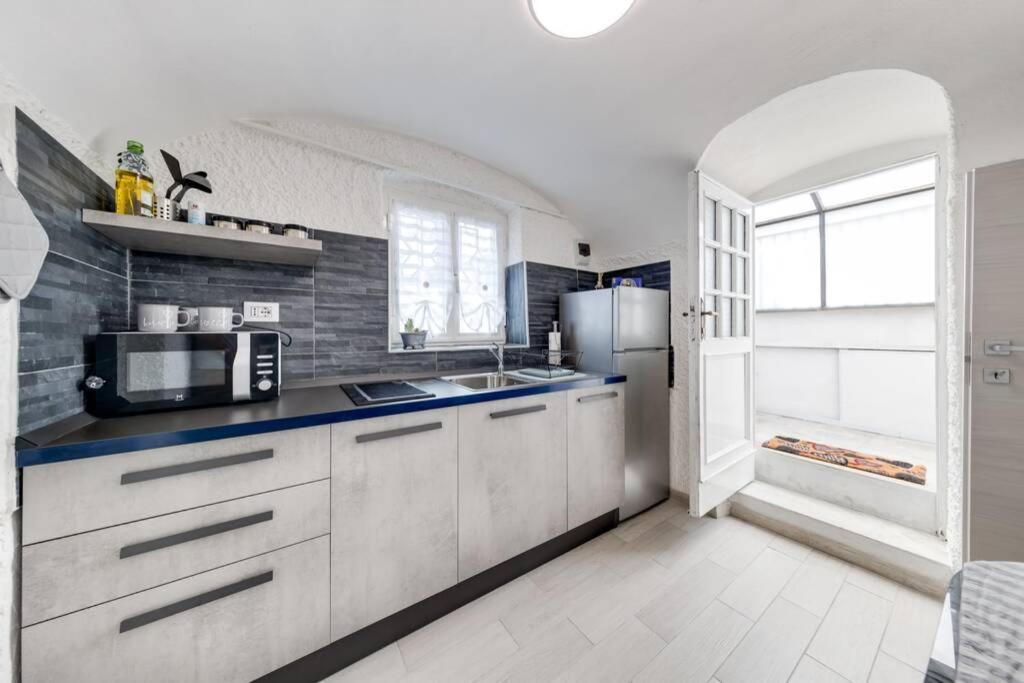 Esclusivo Per Due Apartment Бордихера Екстериор снимка